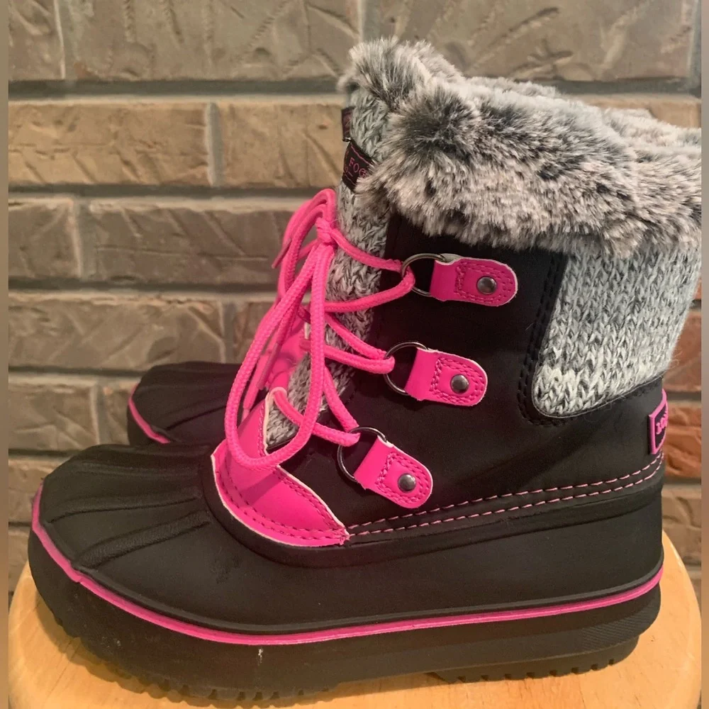 London Fog Pink/ Black/ Grey Girls Lace up Boots Size 3